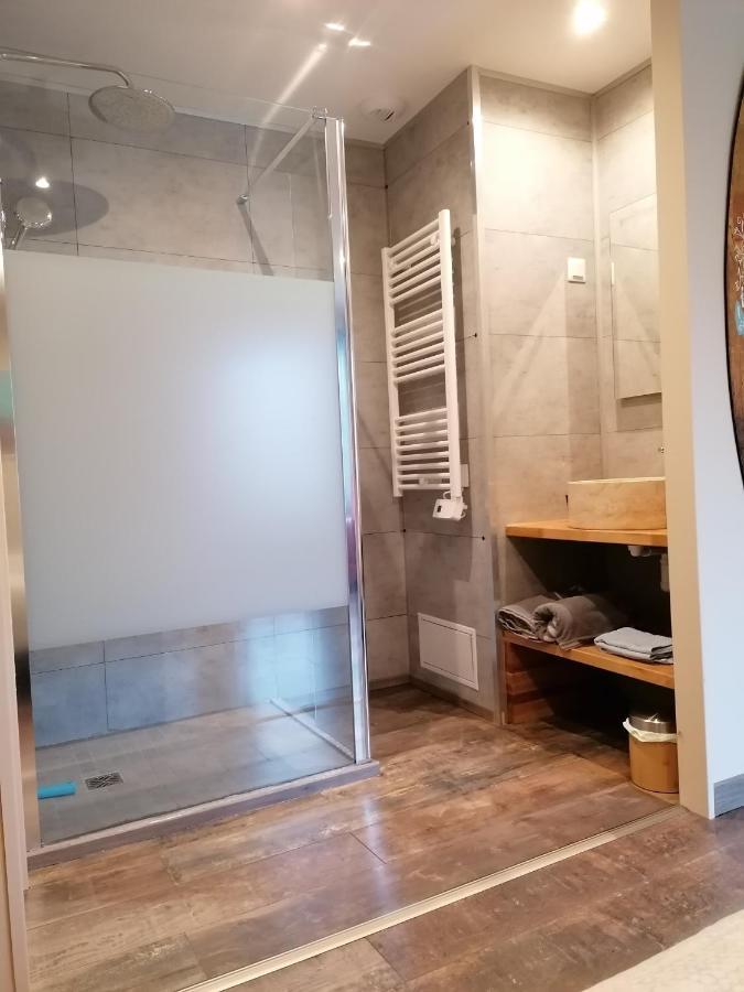 La Resiniere Bed & Breakfast Salles  Ngoại thất bức ảnh