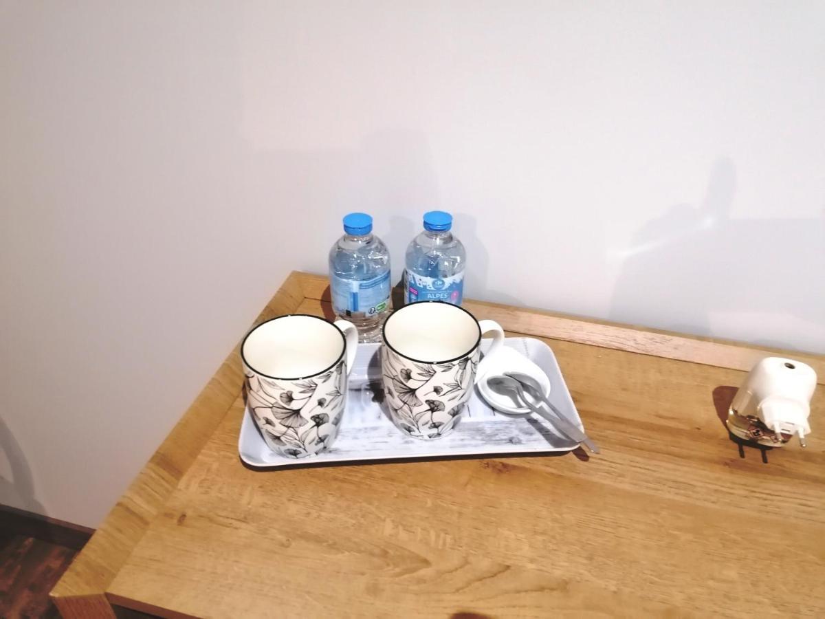 La Resiniere Bed & Breakfast Salles  Ngoại thất bức ảnh