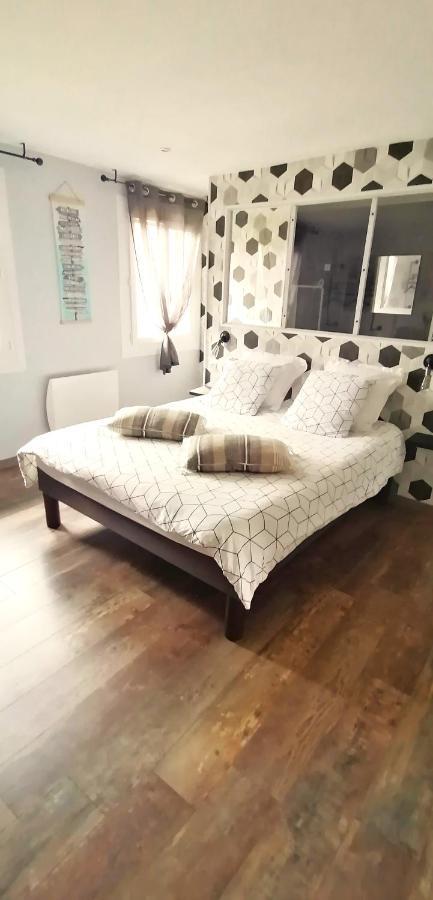 La Resiniere Bed & Breakfast Salles  Ngoại thất bức ảnh